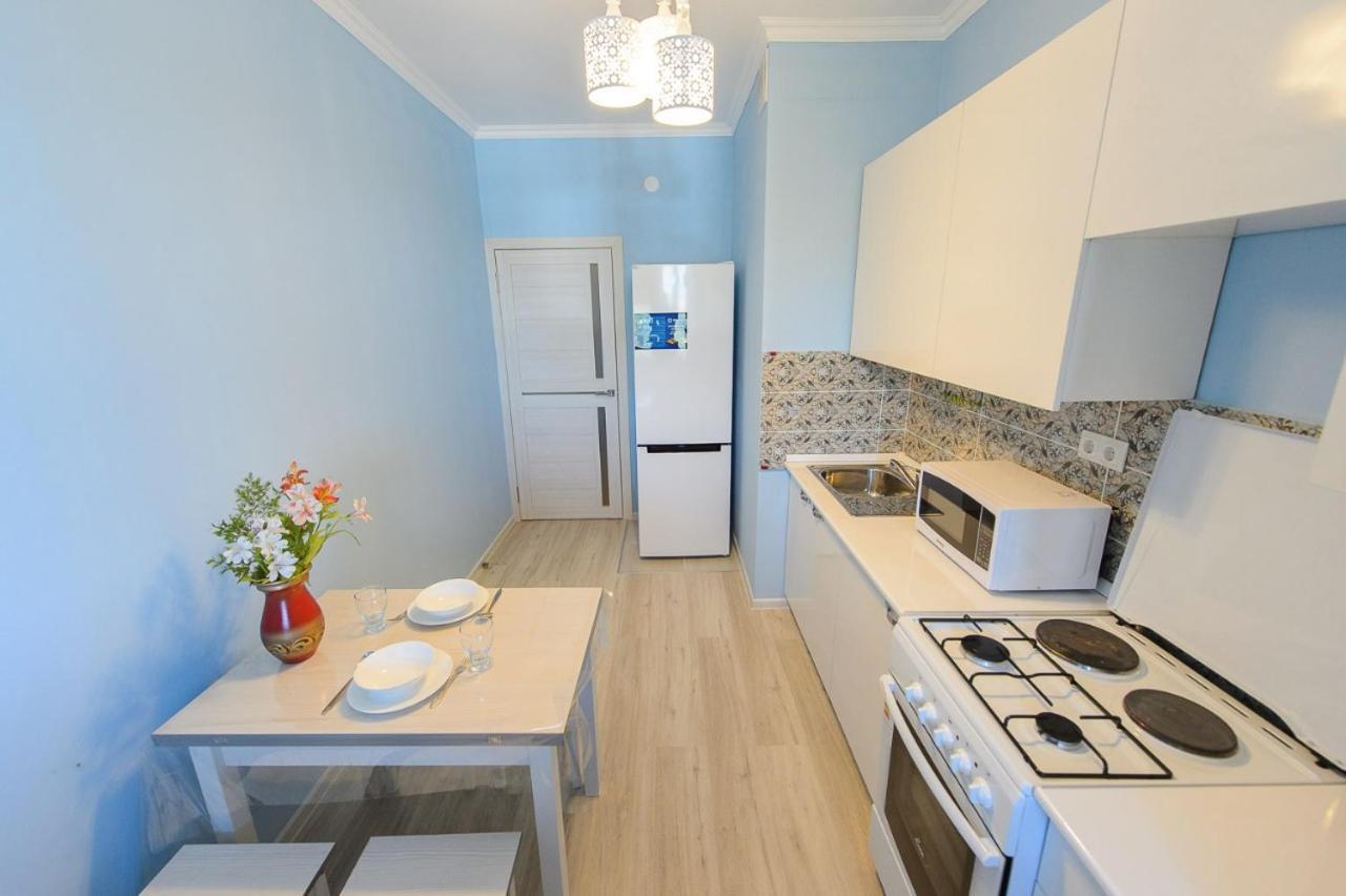Appartments " Zhetysu-4" Алма Ата Екстериор снимка