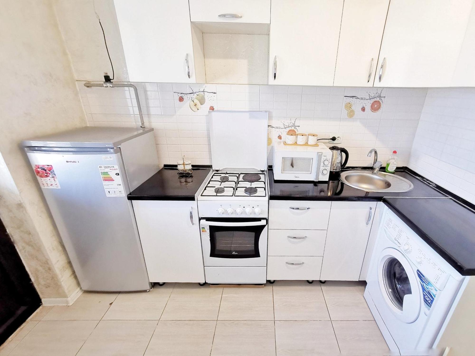 Appartments " Zhetysu-4" Алма Ата Екстериор снимка
