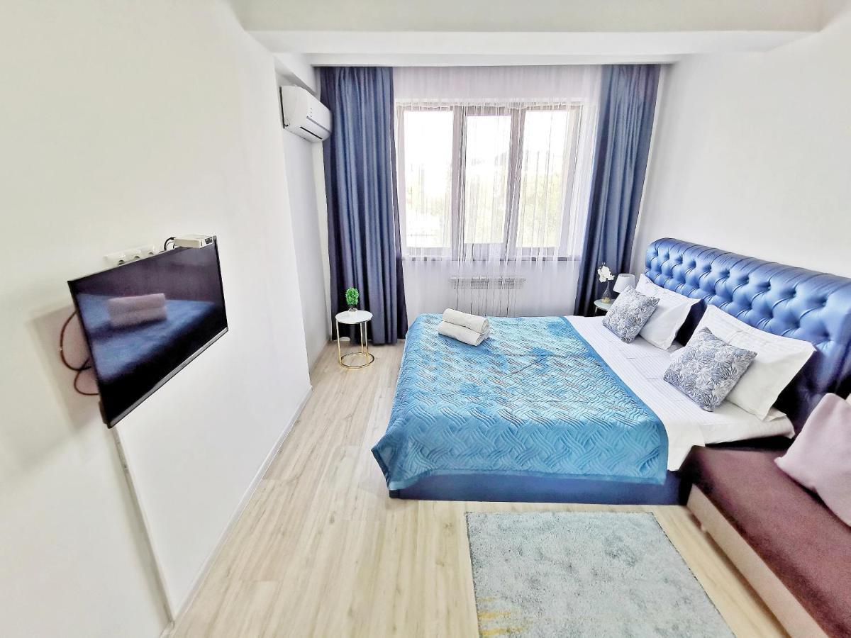Appartments " Zhetysu-4" Алма Ата Екстериор снимка