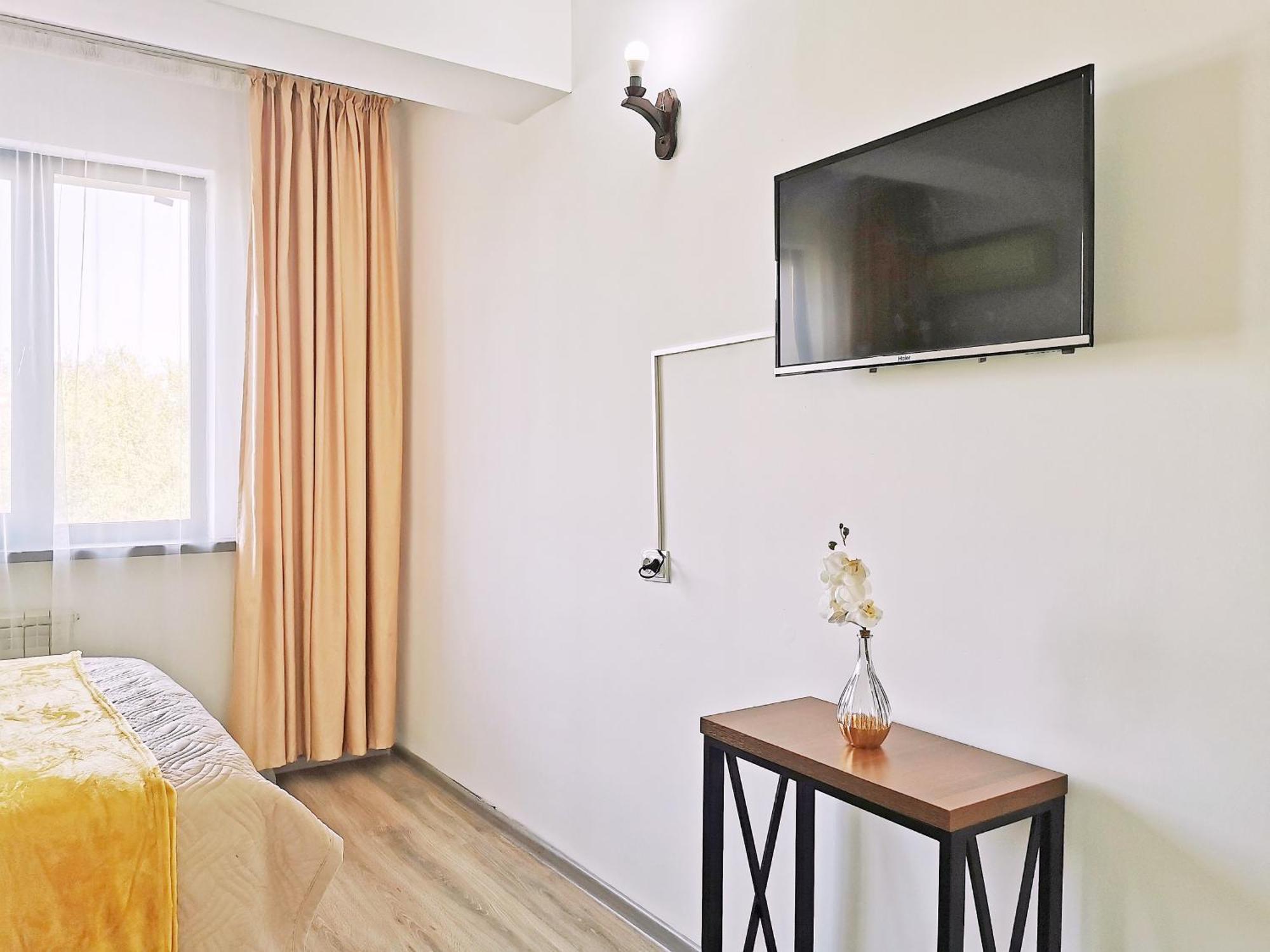 Appartments " Zhetysu-4" Алма Ата Екстериор снимка