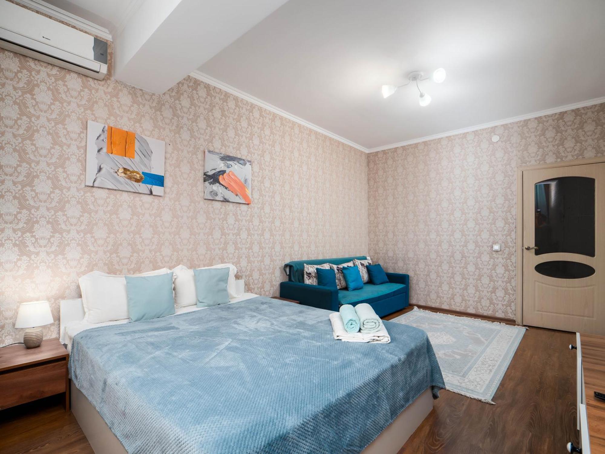Appartments " Zhetysu-4" Алма Ата Екстериор снимка